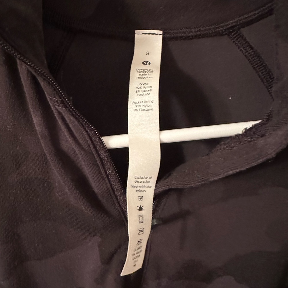 Lulu Lemon cropped Half Zip Jacket - CAMO